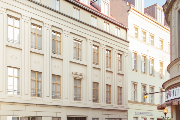 Vivienne Sophienstrasse 34